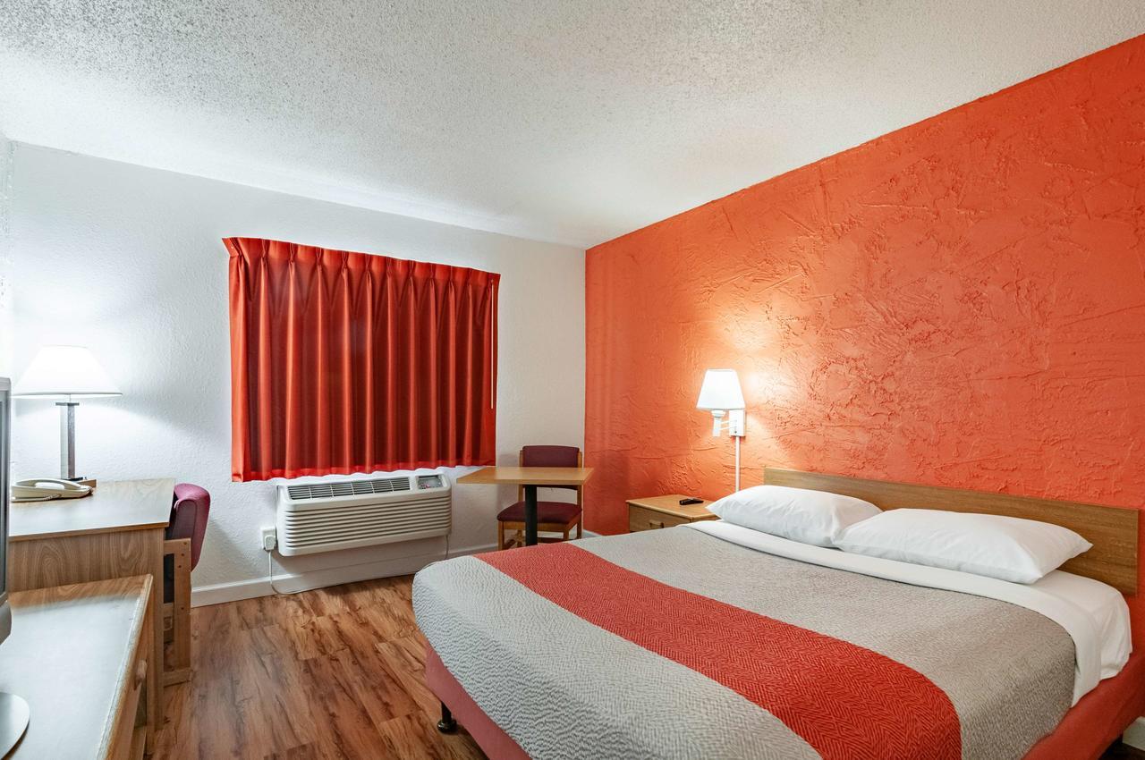 Motel 6-Naperville, Il מראה חיצוני תמונה